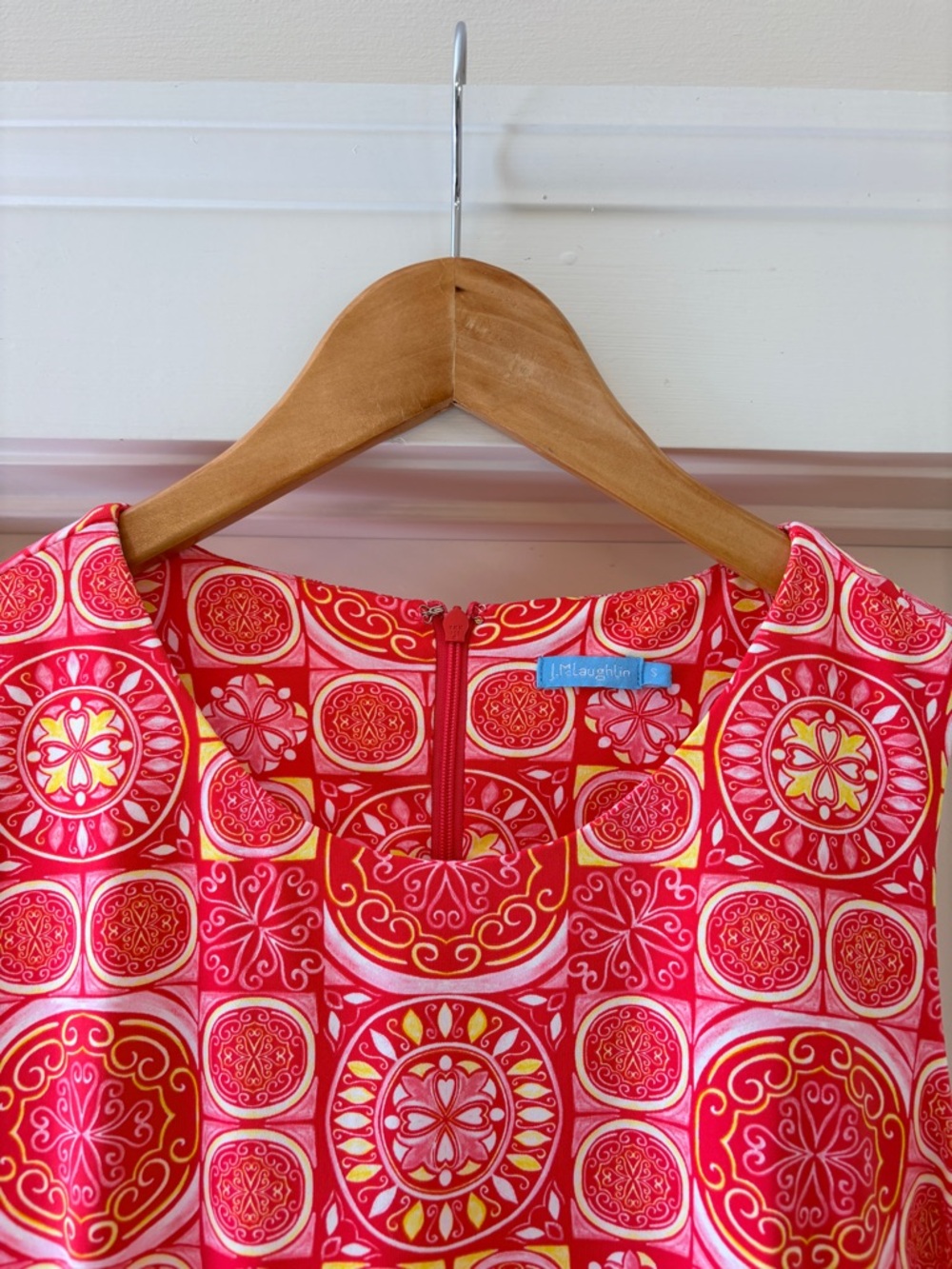 J McLaughlin Sophia Sleeveless Shift Dress in Pink, Size Small - Picture 6 of 14
